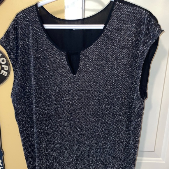 Reitman’s Sleeveless shiny Top💕 - Picture 9 of 9